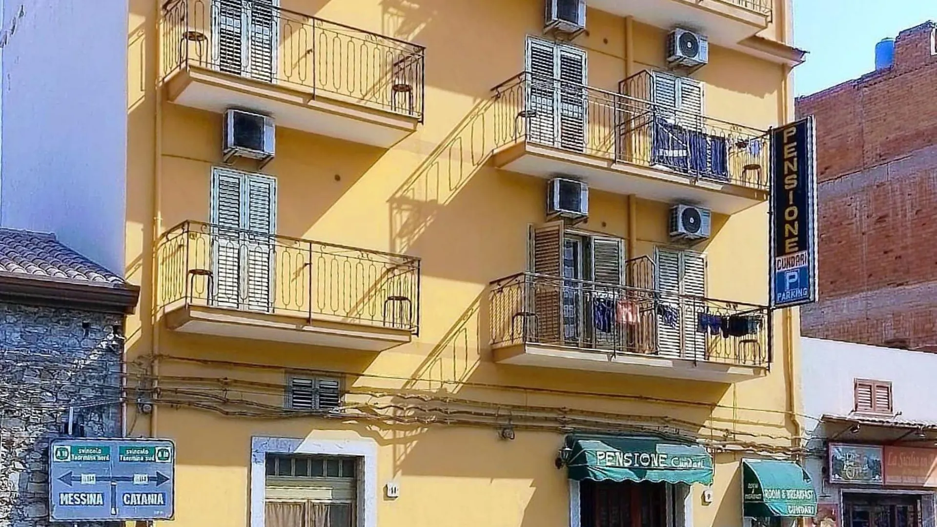 Hotel Pensione Cundari Taormina Italy