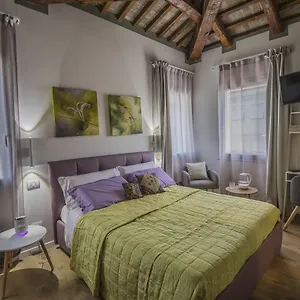 A Casa Di V-ale 3*, Treviso Itália